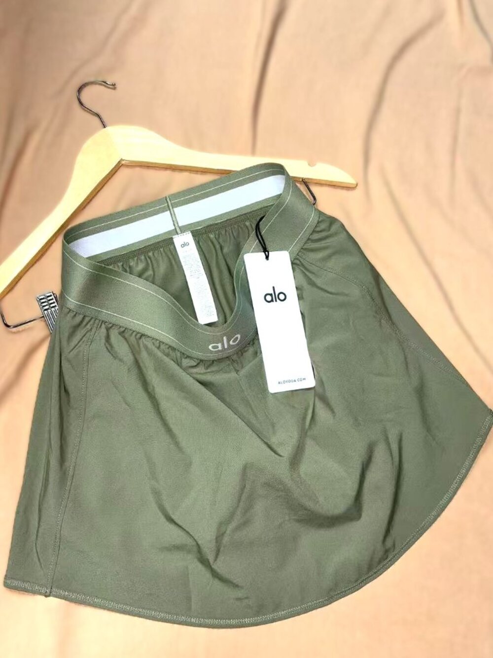 Women's A Line Alo Match Point Tennis Skirt Dune Grass🍃 - Picture 5 of 9